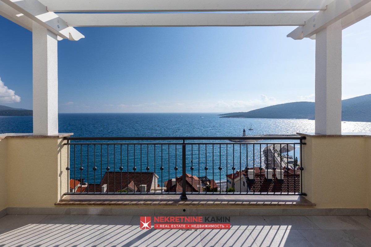 One-Bedroom Top-Floor Apartment with Two Bathrooms, Marina Village, Luštica Bay